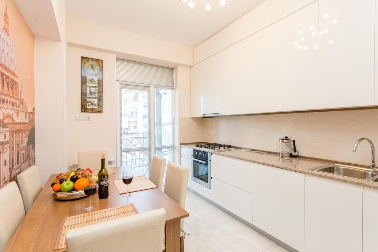 Downtown Two-Bedroom Apartment Ll Tbilisi Exterior foto